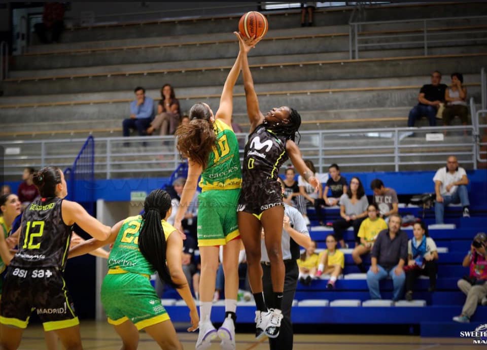 Judy Jones Basketball Estudiantes