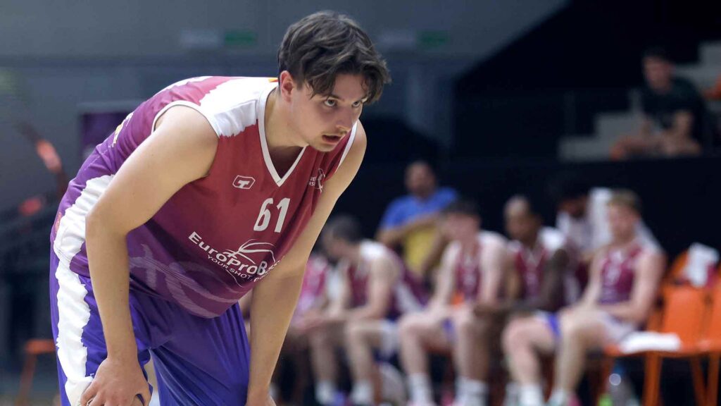 Mick Schoemaker, a 6'8" Dutch forward, catching his breath during a stoppage at the EuroProBasket European Summer League in Valencia ahead of his tryout in Spain